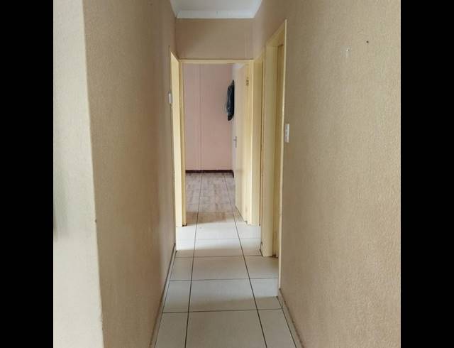 3 BEDROOM HOUSE FOR SALE IN TLHABANE WEST